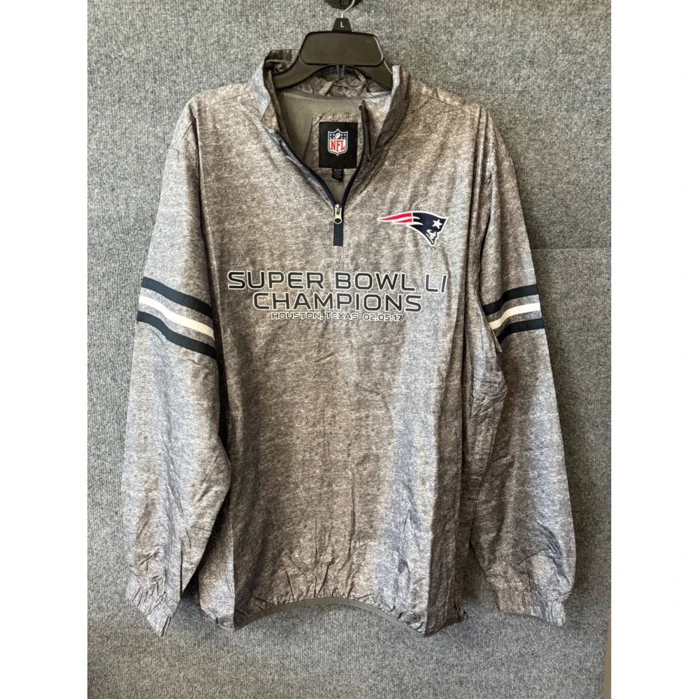NFL New England Patriots Super Bowl LI Champions Quarter Zip Windbreaker Grey XL